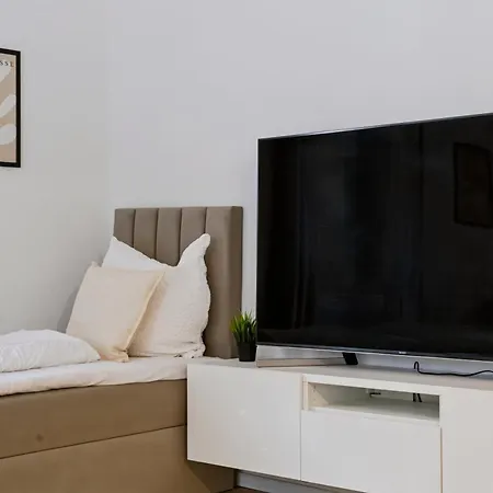 Malu - Premium Im Zentrum - Klima - 24h Check-in - Smart Tv - Saniert Und Modern *