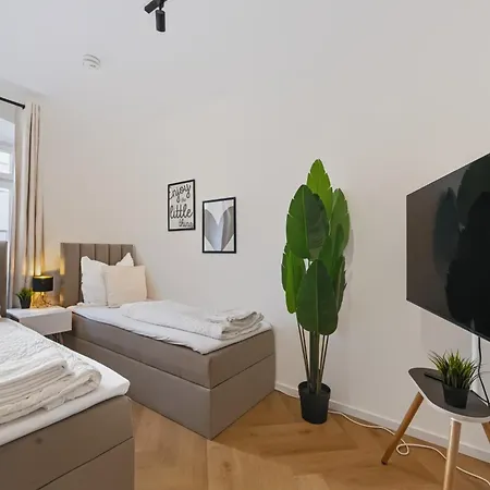 Malu - Premium Im Zentrum - Klima - 24h Check-in - Smart Tv - Saniert Und Modern