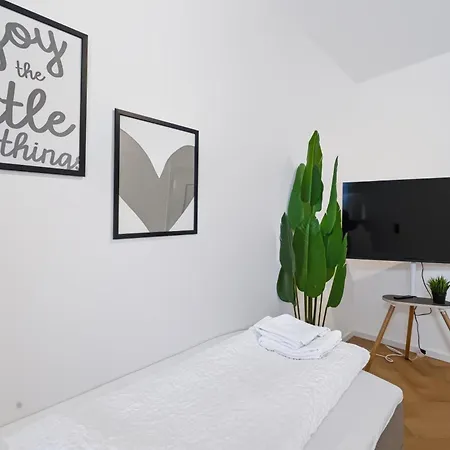 Malu - Premium Im Zentrum - Klima - 24h Check-in - Smart Tv - Saniert Und Modern Apartamento
